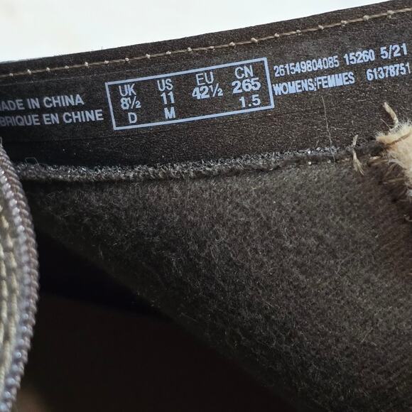 Clarks Women's Cora Chai SHERPA LEATHER DISTRESSED Ankle BootS SIZE 11 NEW - Picture 8 of 9